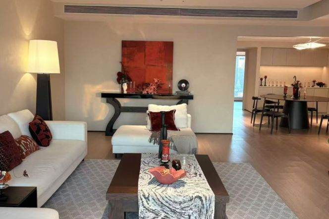 Lujiazui/3br3bt/central AC/floor heat/oven/dishwasher/bathtub/club/tennis court/pool/gym