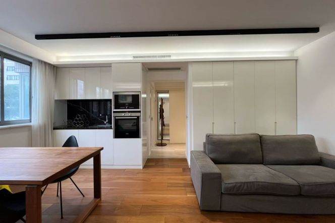 Cozy 1+1br with floor heating/storage/walk-in closet,Jiaotong University