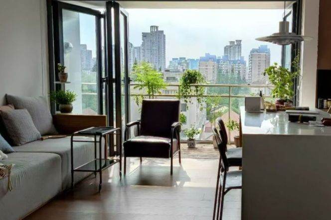 quality apartment-2beds 149sqm -elevator- bright @ line 10/11 jiaotong university 