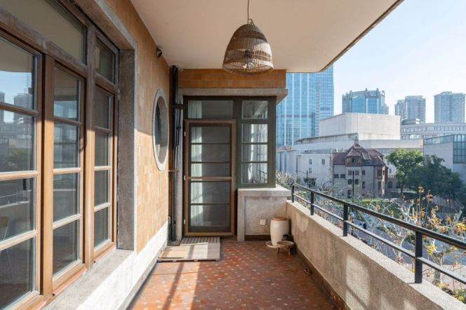 changshu rd/Huaihai rd 2br130sqm