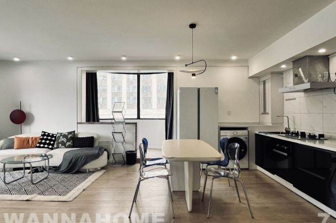 Super Price/West Nanjing/Balcony/Huge Living+Dining/Bathtub/Elevator/Large Storages/Cozy2+1br2bt