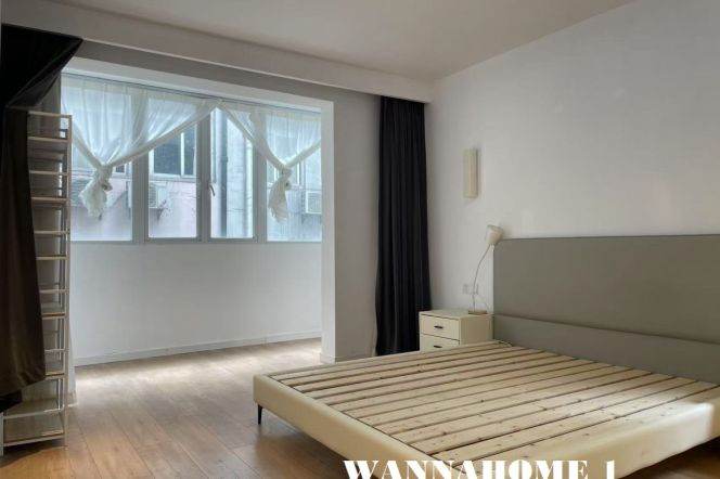 Spacious&Modern Elevator 2Brs 1Bath Apt+L14 Wu Ding Rd+Jing An Temple CBD