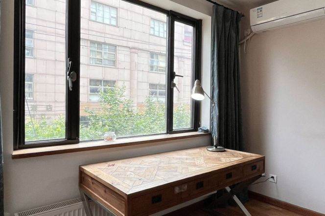 Spacious&Modern&Bright Elevator 2Bdrs 1Bath Apt+Line 1 Heng Shan Rd Metro