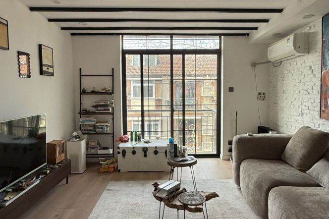 A Classic Heritage Home on West Jianguo Road | 2BR w/Balcony