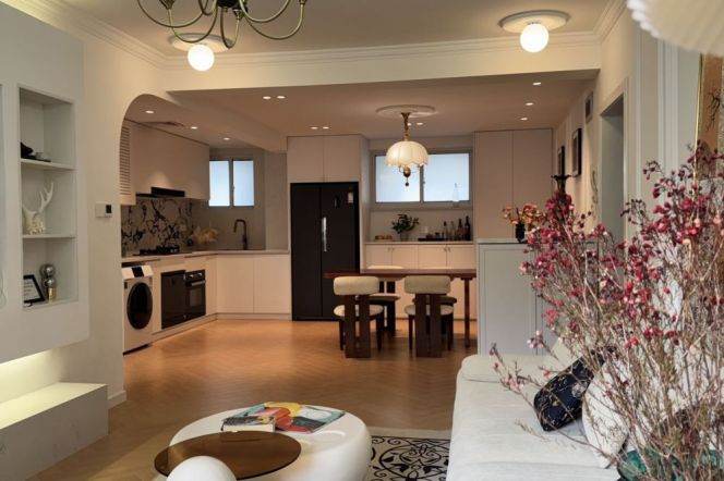 Spacious 1Br+dressing room +heating | Well-decorated 1br Apartment | Wuding rd & Jing'an Temple Mt