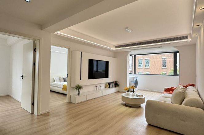 Modern& Bright 2Br-1bathr@ YanPing rd & WuDing rd | Floor heating +elevator