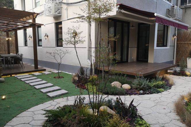 Nice garden 2Brs & 2Bth Apt+wall heating+central AC+Dishwasher@Anfu Rd