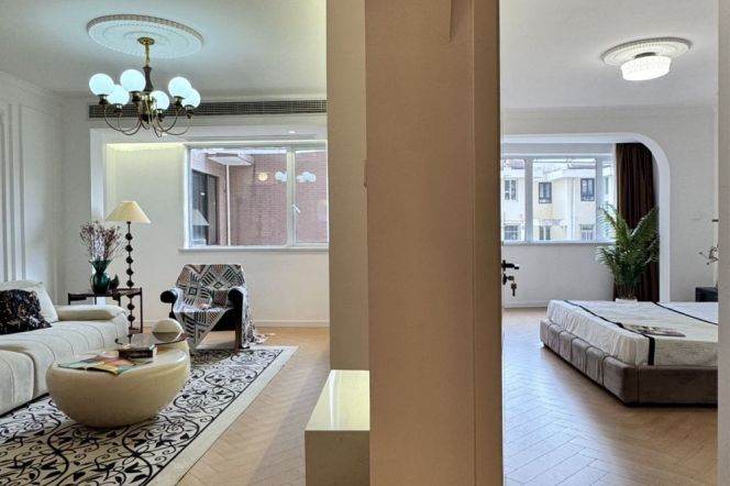 Spacious 1Br+dressing room +heating | Well-decorated 1br Apartment | Wuding rd & Jing'an Temple Mt
