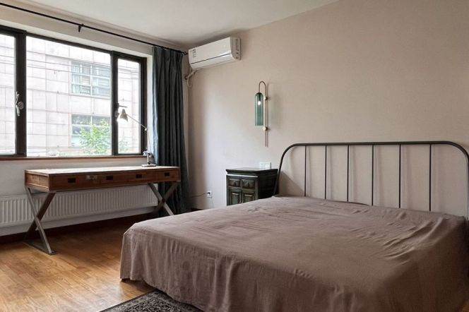 Spacious&Modern&Bright Elevator 2Bdrs 1Bath Apt+Line 1 Heng Shan Rd Metro