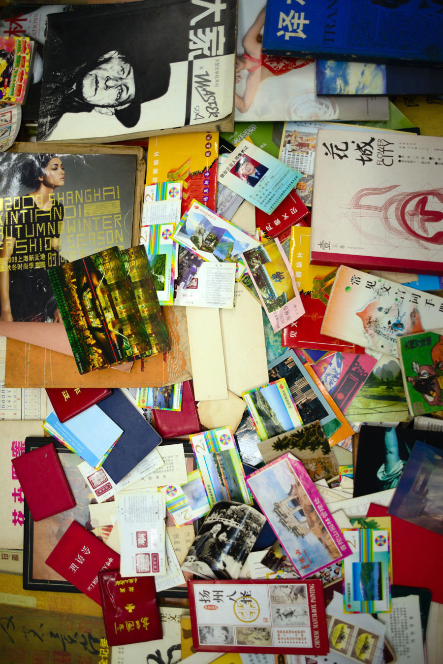 Shanghai Old Book Market: A Sunday Treasure Hunt Through Time