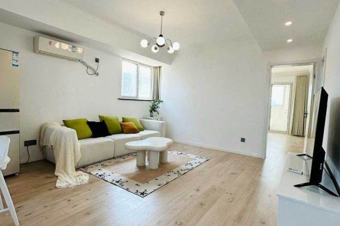 Jiangsu Rd Station Elevator 2Br Line2/11