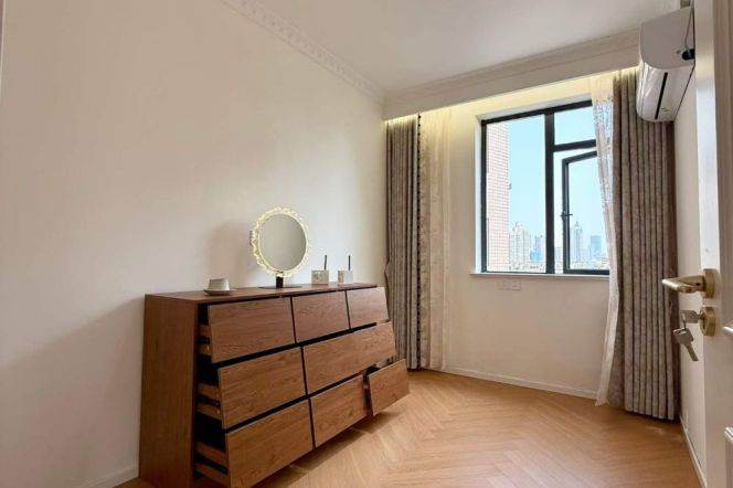 Brand New 3Brm With Floor Heating Near Line 4/10 Hongqiao Rd