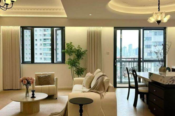  Stunning 4br with floor heating nr Jing'an Temple M2/7/11/14 
