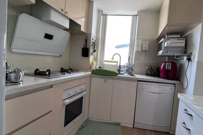 yuyuan rd 4br2bath200sqm