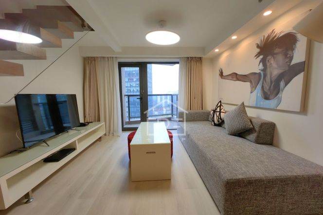 Loft one bedroom service apt 2mins to Langao Rd,free for gym & Wifi