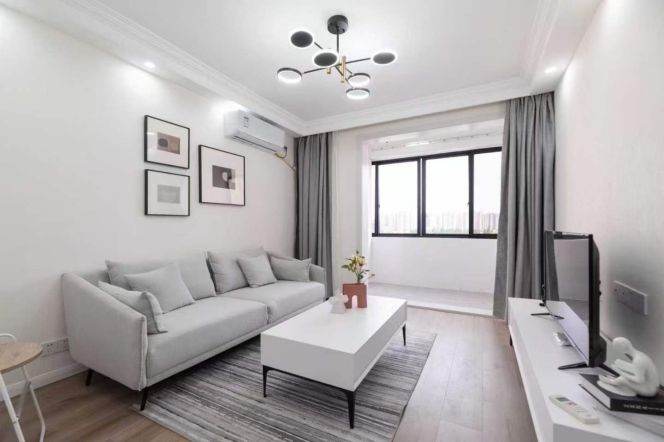 caobao rd elevator 1BR/big living room@L1/3/12