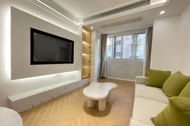 Spacious 1BR 2LR/brand furniture/bright room/Zhongshan park@L2/3/4