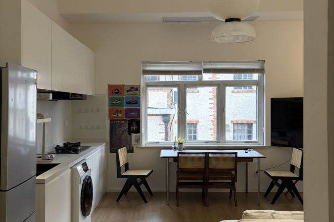 70 sqm High-ceiling 1br @Huashan Road,near Jing'an Temple