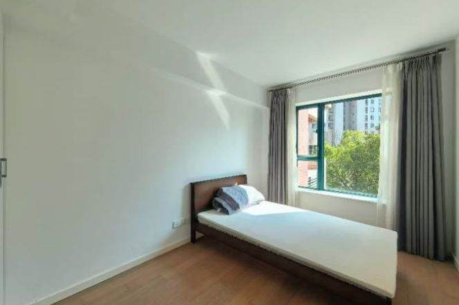 Floor heating 3BR APT Balcony nr Changle Rd 25.8k