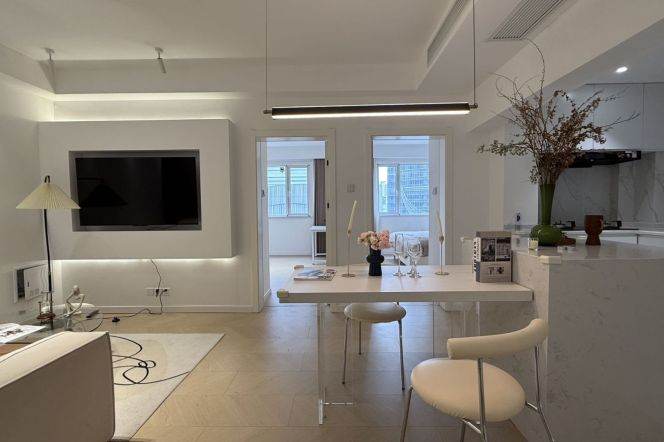 Xujiahui 2brs & nice compound  /  Spacious / Bright / Modern/ Quiet /  elevator