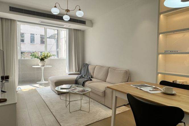 Spacious 1Br+ elevator + bathtub | Suzhou Creek | Zhongshan Park Mt 8.6K