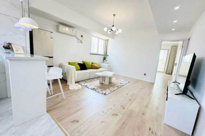 Jiangsu Rd Station Elevator 2Br Line2/11