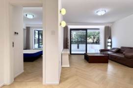 2Bdrs 1Bth Apt/Modern&Spacious /L3/4/9 Yishan Rd/Nice Compound/huge yard