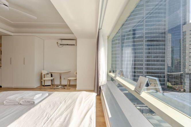 jing'an temple station one bedroom