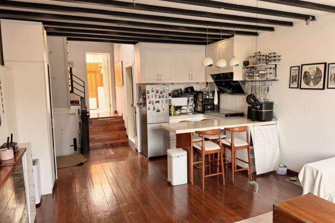 1 min to Line 1/10/12 South Shanxi Road St,1bedroom 80 sqm