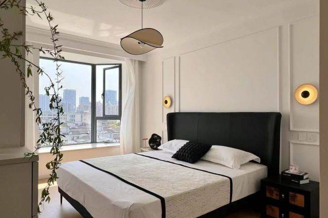 3 Brs, 2 Baths, Floor Heating, Central ac, Oven, 150 sqm @ Xincun metro L7