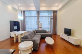 High ceiling & Spacious 1 br next SuZhou Creek, easy to L 8/10 QuFu Rd St.near People Square