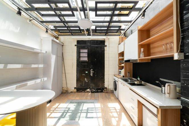 Character/Valuable Xintiandi Lanehouse with Private Entrance 6.5K