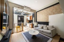 Character/Valuable Xintiandi Lanehouse with Private Entrance 6.5K