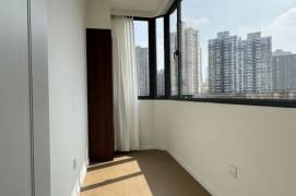 Fabulous 2Br Apt +balcony + floor heating | Chang Ping rd & Jing'an Temple Mt