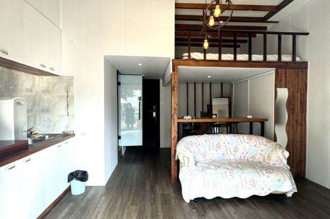 6K great deal Loft 1bedr+big terrace nrL2 7 14Jing'an temple metro