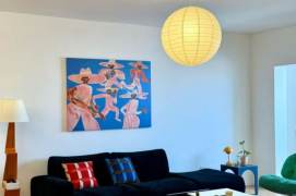 Modern style 2brs@high rise near Zhongshan Park