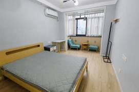 Cozy & Bright 1 br in XuHui , 4 mins walking to L3/4/9 YiShan Rd St.