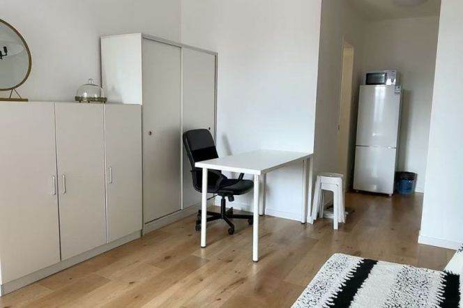 Jiashan rd elevator 1BR apartment