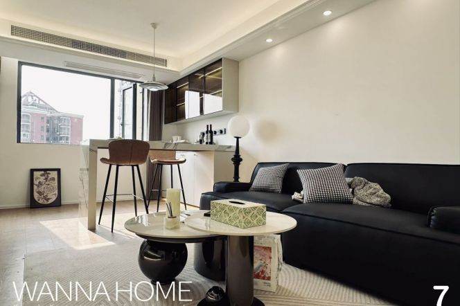 Garden Compound/Jiangsu Rd/Fantastic View/Parking/Walk-in Closet/Large Storages/Cozy2br