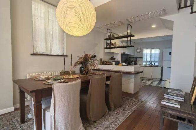 Whole lane house 4BR 3baths Wall heating 46.5k