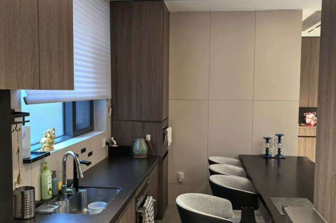 2+1BR 3BA 180m² Ground Floor Old House w/Garden Nr W.Nanjing Station