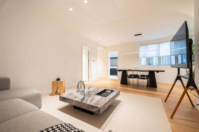 Xinzha Rd or Qufu Rd Station Elevator 3Br/2Bath Line1/8/12 Nr Suzhu River