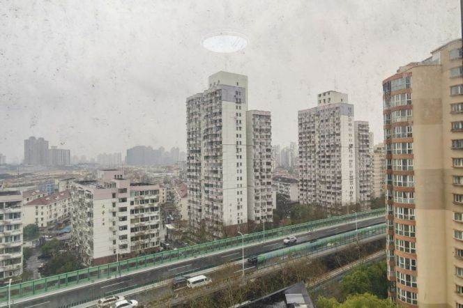 Cozy 1 br on West ZhongShan Rd. easy to L 2/3/4 ZhongShan Park St.Short term/long term