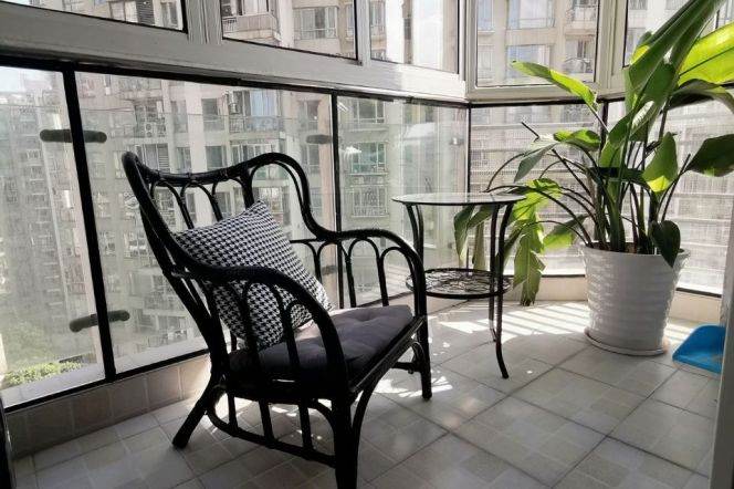 Bright 2BR with Garden View & Floor Heating