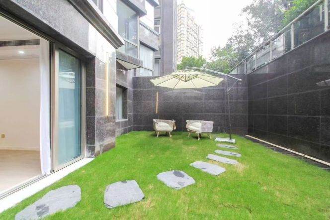 6BR-Yard-4-minute walk to Line 7/12 Longhua Middle Road