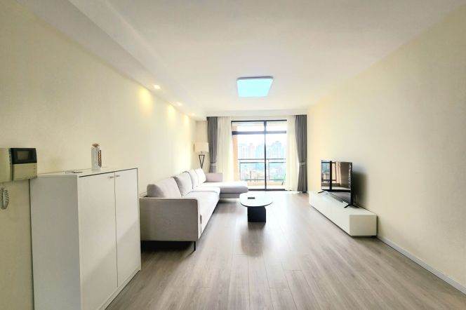 Good condition 3Br in Xintiandi,floor heating