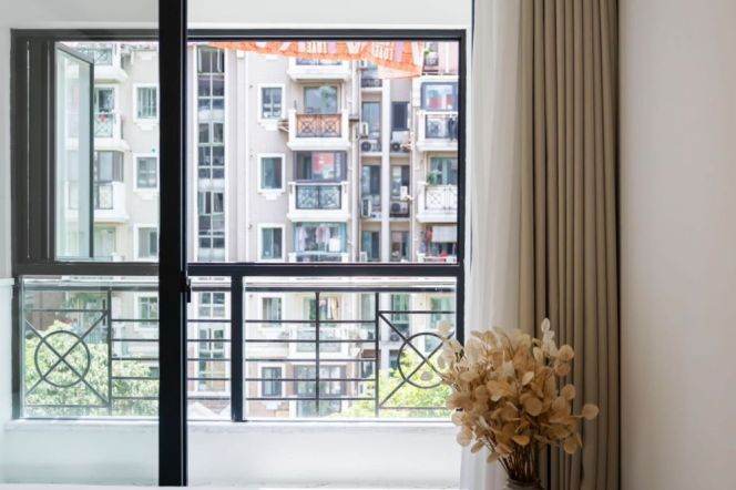 Bright, 1Br 1Balcony 75Sqm, West nanjing rd., L2/12/13