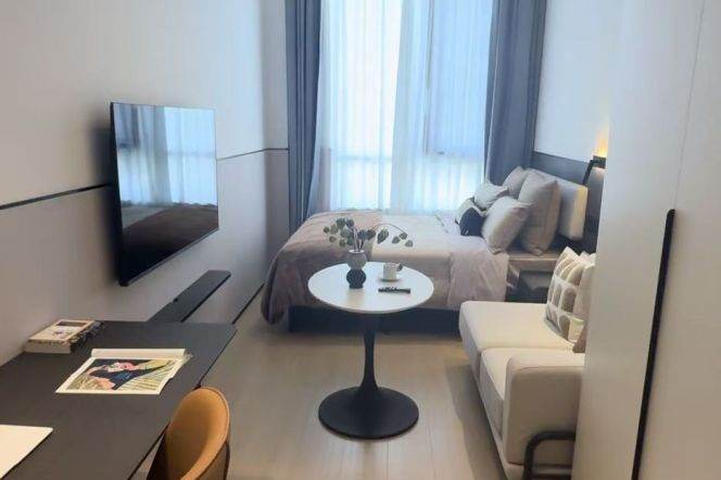 1 Studio convenient to People Square by line 8 and long and short term lease