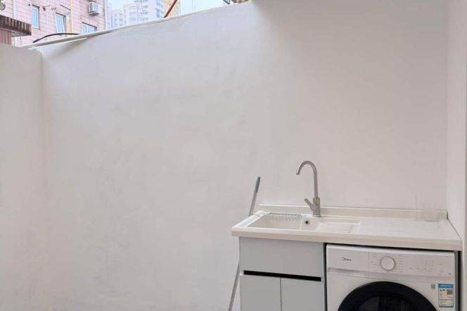 Jiaotong University Station 2Br with Yard Line10/11