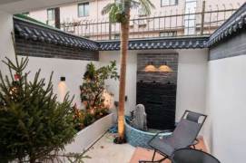 Nice yard 1Br/1Lr/1Bt apt nr Jiaotong university,M10/11